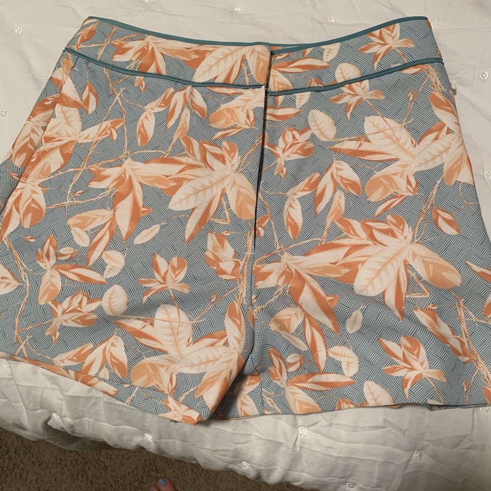 Bright dress shorts